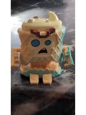 Hasbro | Other | Transformers Botbots Disgusto Desserto Series 3 ...